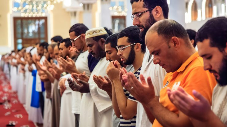 Featured - Qunut Nazilah - A Guide to Making Dua for the Oppressed in Times of War | Blog