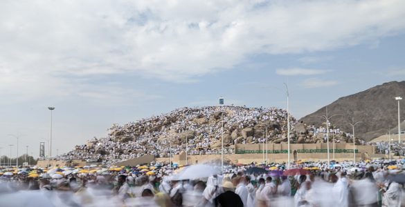 5 Ways to Make the Most of the Day of Arafah - Featured
