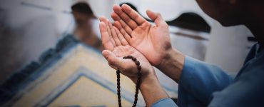 FT- How to Make Dua: The Etiquette of Calling upon Allah